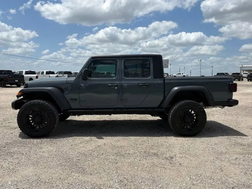 2024 Jeep Gladiator Sport photo 1