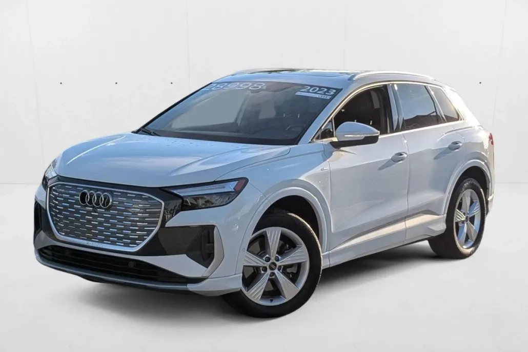 2023 Audi Q4 50 E-tron Premium Plus photo 1