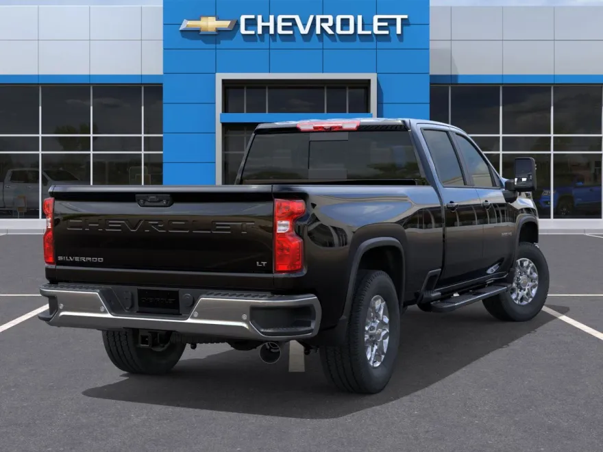 2025 Chevrolet Silverado 3500HD LT photo 1