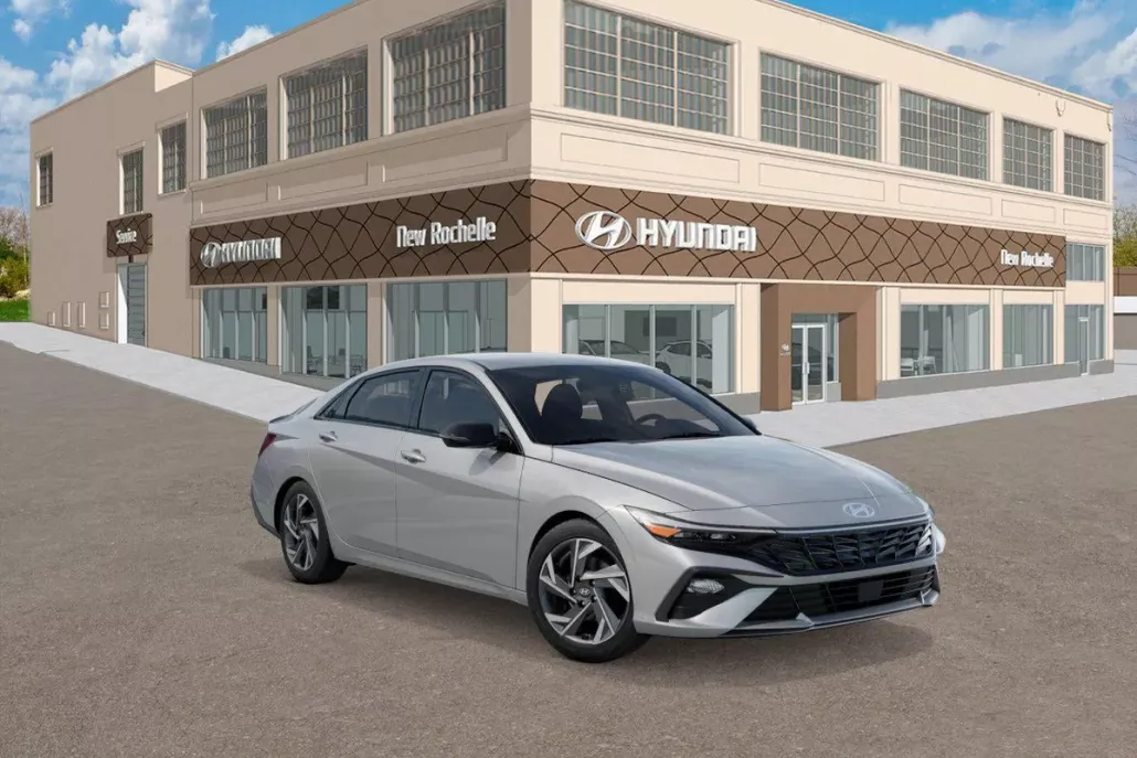 2025 Hyundai Elantra SEL Sport photo 1