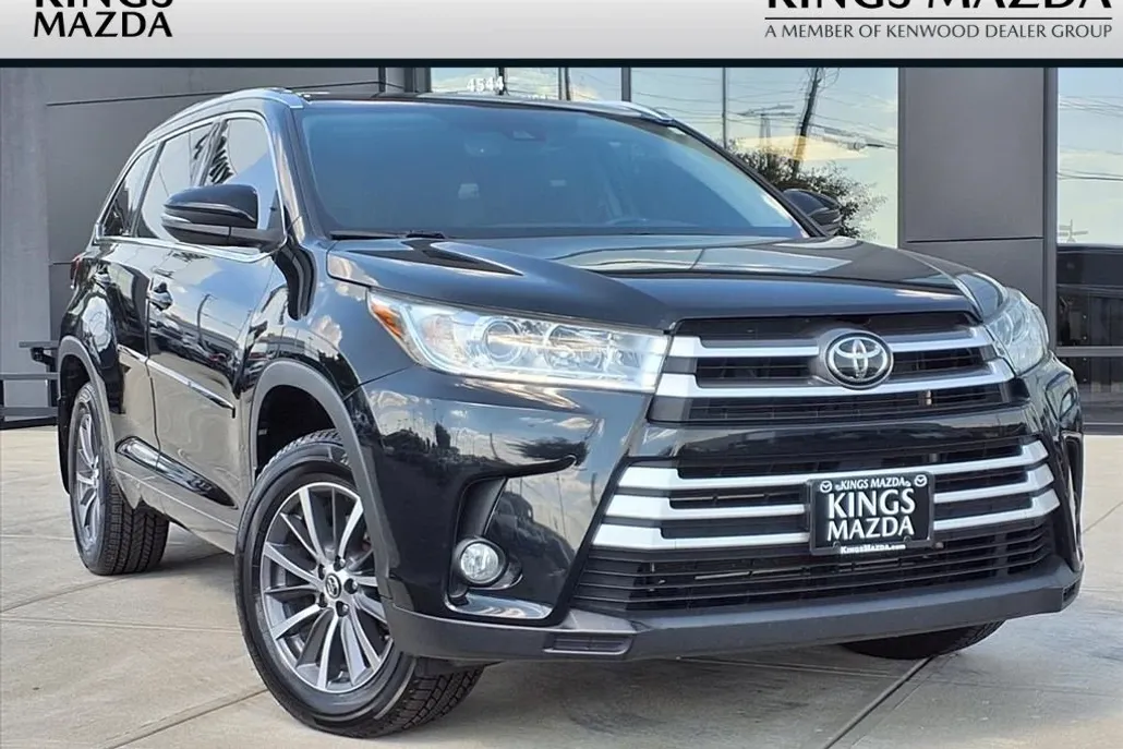 2018 Toyota Highlander XLE photo 1