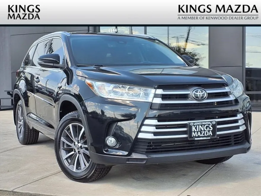 2018 Toyota Highlander XLE photo 1
