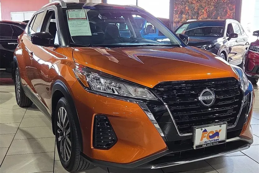 2024 Nissan Kicks SV photo 1