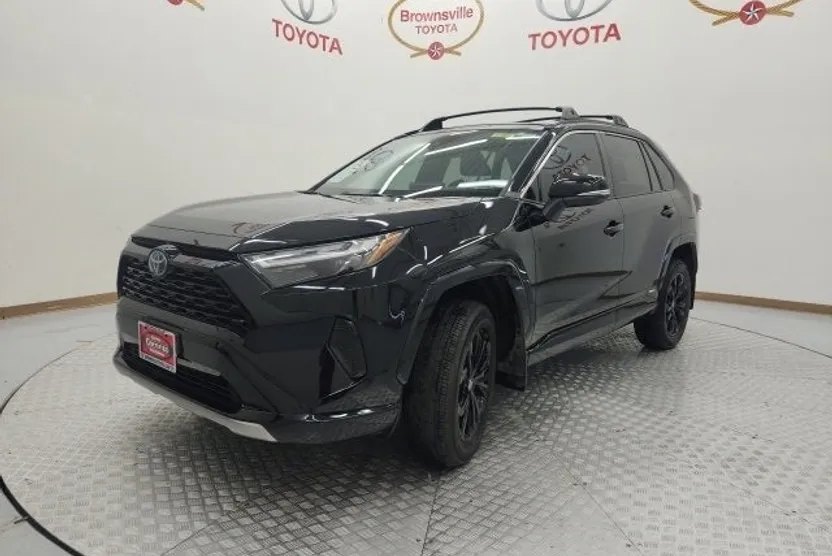 2023 Toyota RAV4 Hybrid SE photo 1