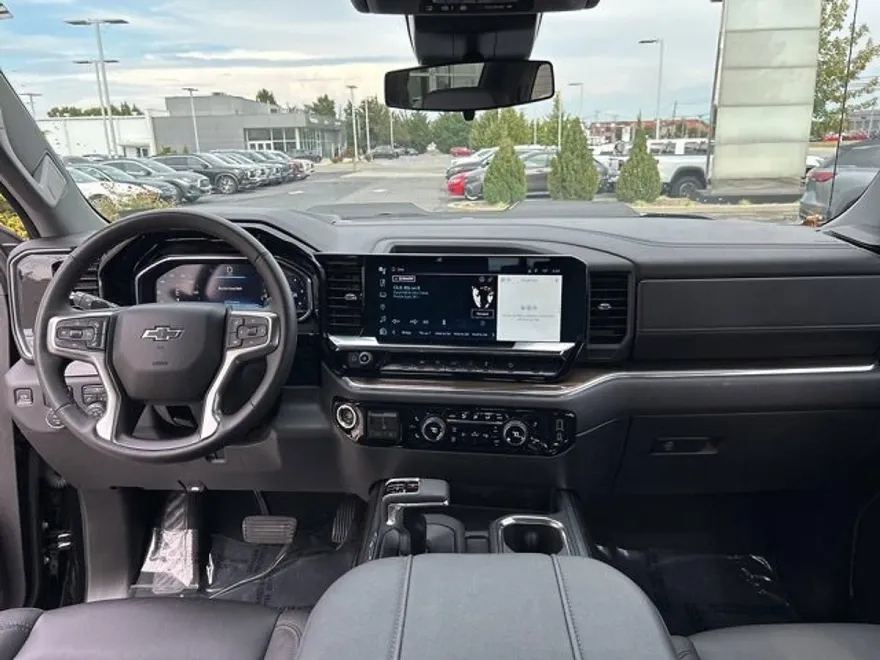 2024 Chevrolet Silverado 1500 LT Trail Boss photo 1