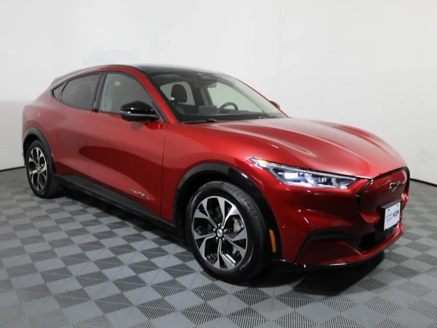 2021 Ford Mustang Mach-E Premium photo 1
