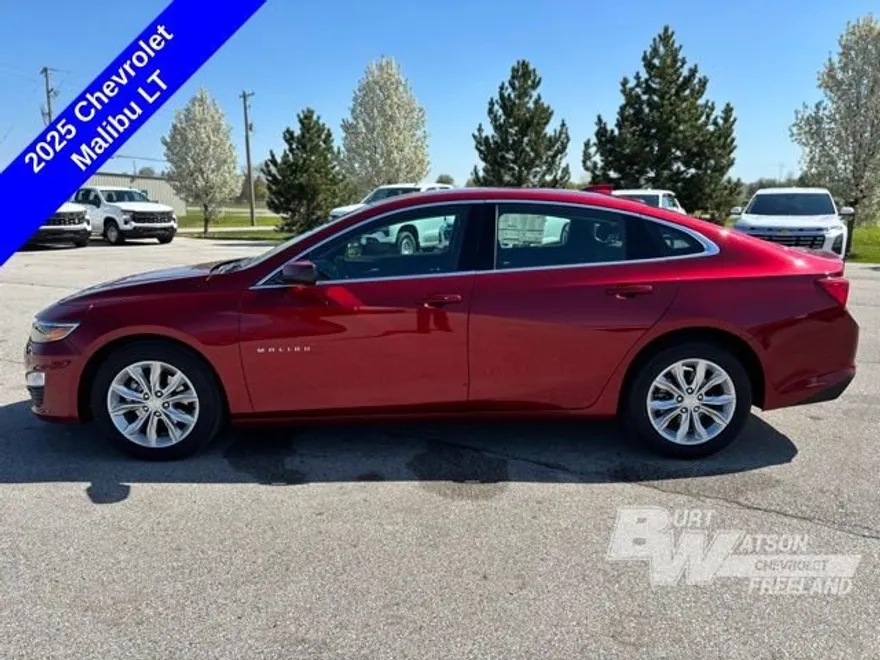 2025 Chevrolet Malibu 1LT photo 1