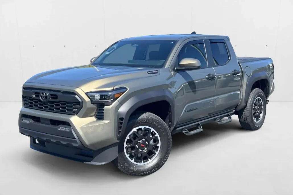 2025 Toyota Tacoma TRD Off-Road photo 1