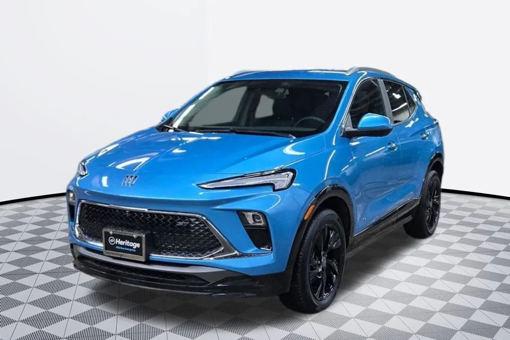 2025 Buick Encore GX Sport Touring photo 1