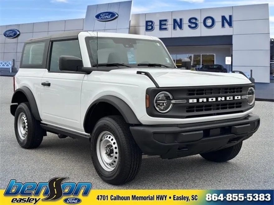 2025 Ford Bronco Base photo 1