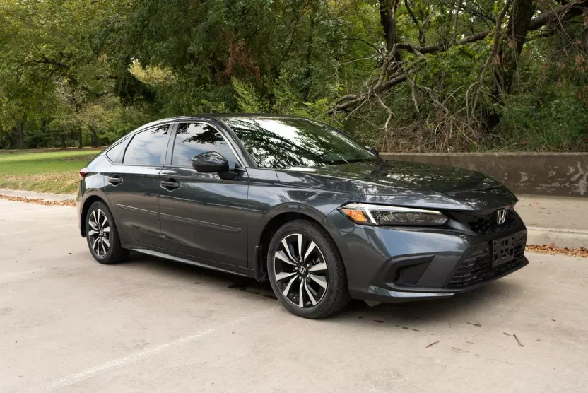 2023 Honda Civic EX-L Hatchback photo 1