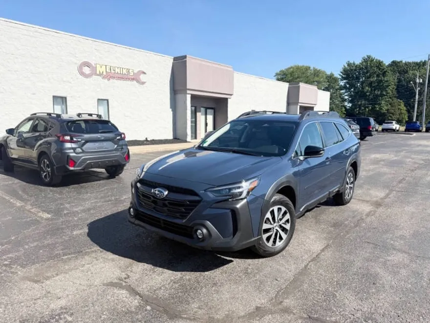 2024 Subaru Outback Premium photo 1