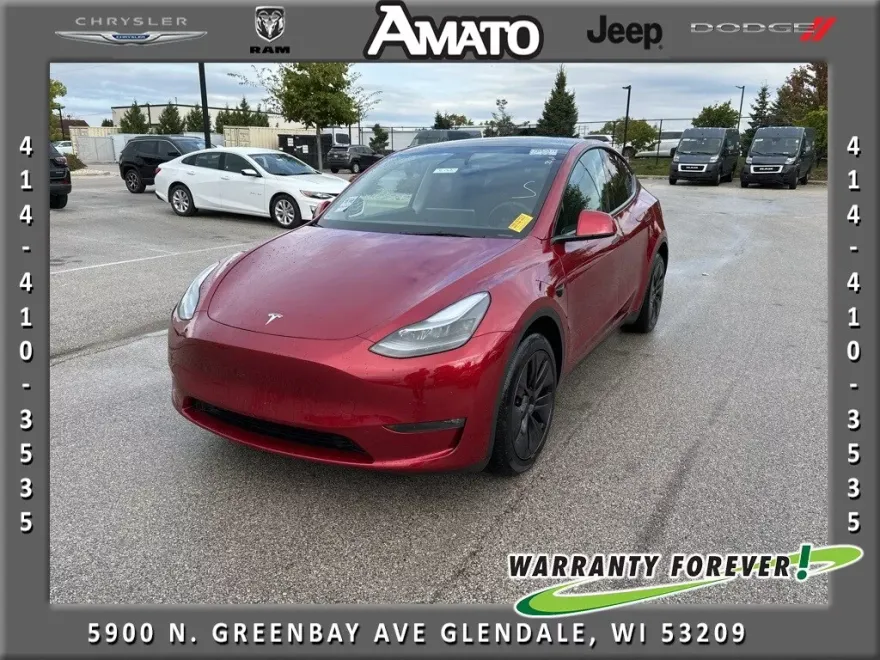 2025 Tesla Model Y Long Range photo 1
