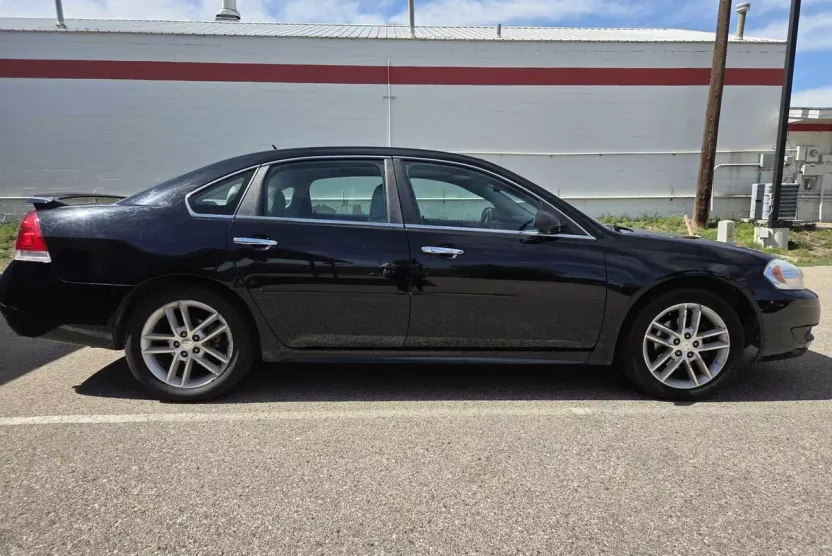 2012 Chevrolet Impala LTZ photo 1