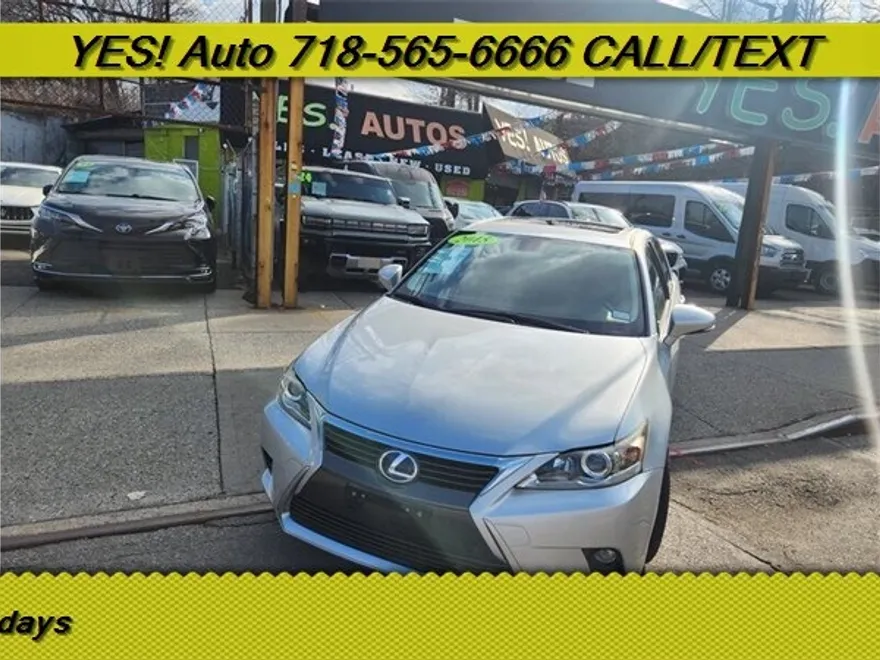 2015 Lexus CT 200h photo 1