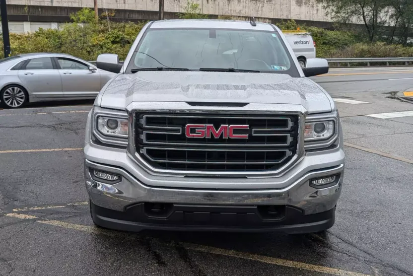 2017 Gmc Sierra SLE photo 1