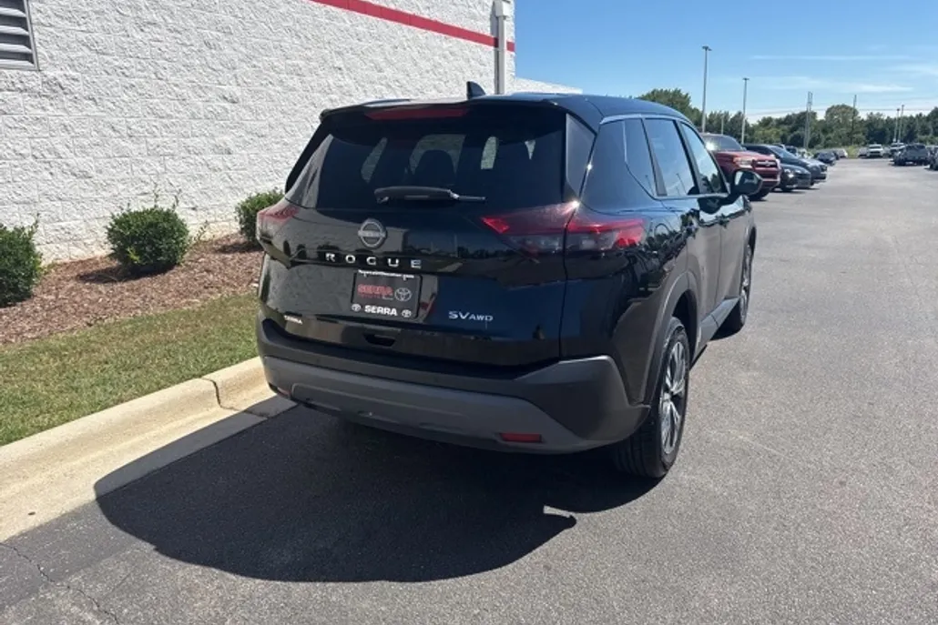 2023 Nissan Rogue SV photo 1