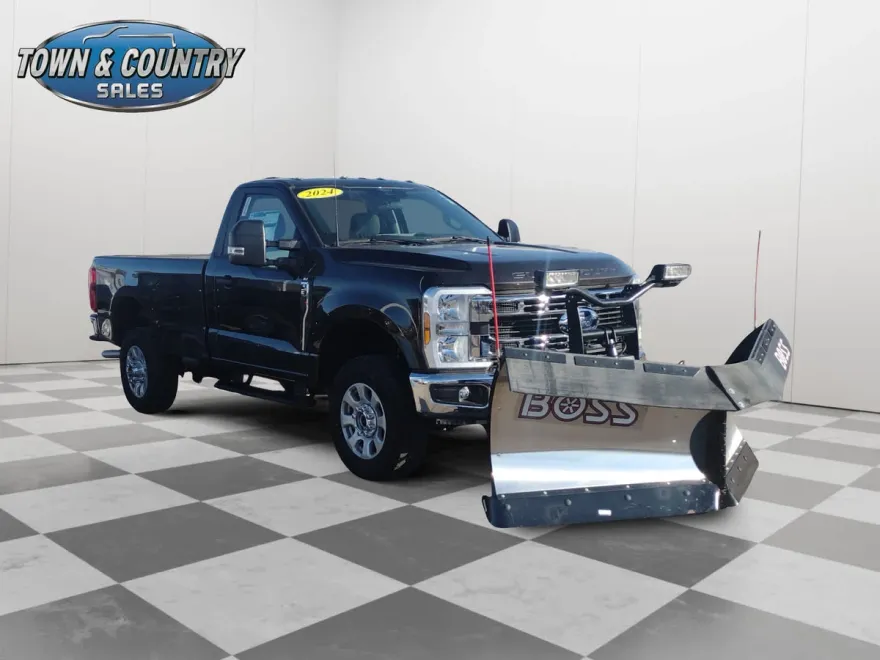 2024 Ford F-350 XLT photo 1