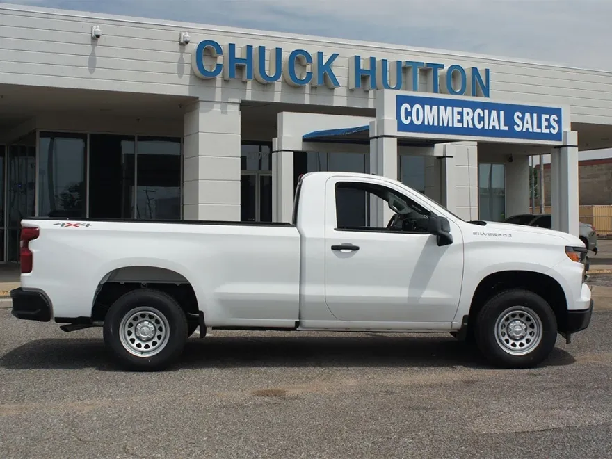 2025 Chevrolet Silverado 1500 photo 1