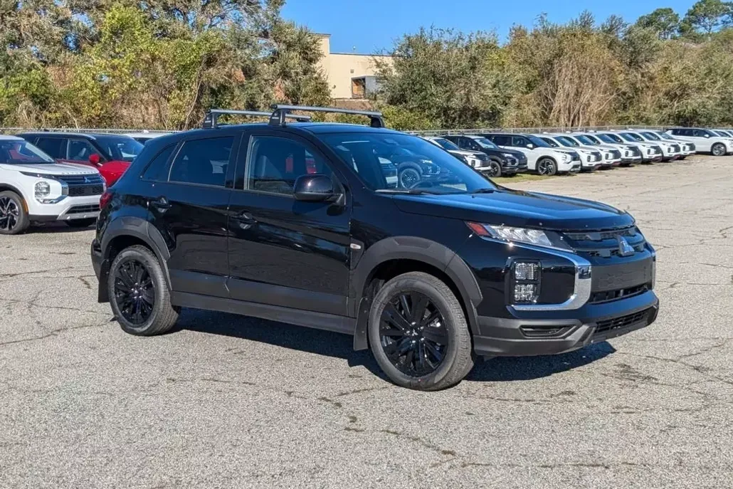 2024 Mitsubishi Outlander Sport ES LE SE photo 1