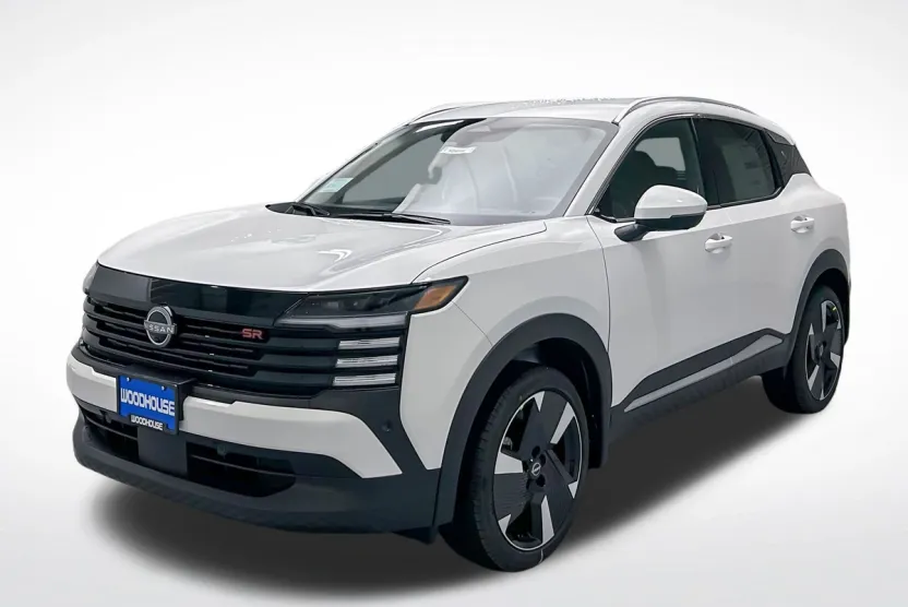 2025 Nissan Kicks SR photo 1