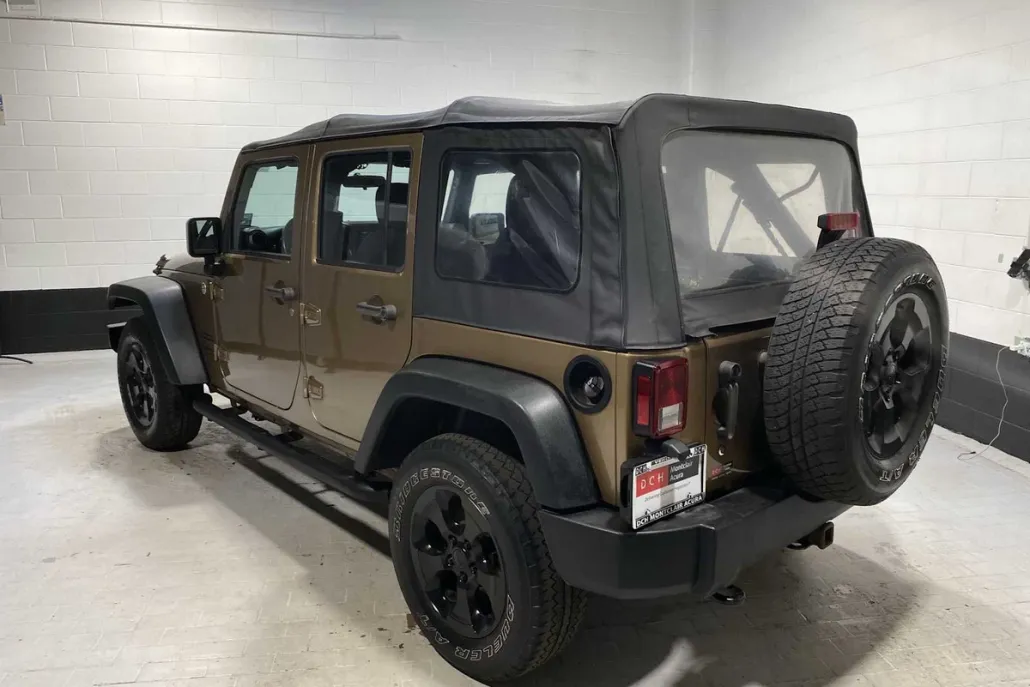 2015 Jeep Wrangler Unlimited Sport photo 1