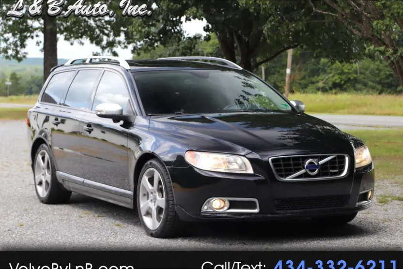 2010 Volvo V70 photo 1