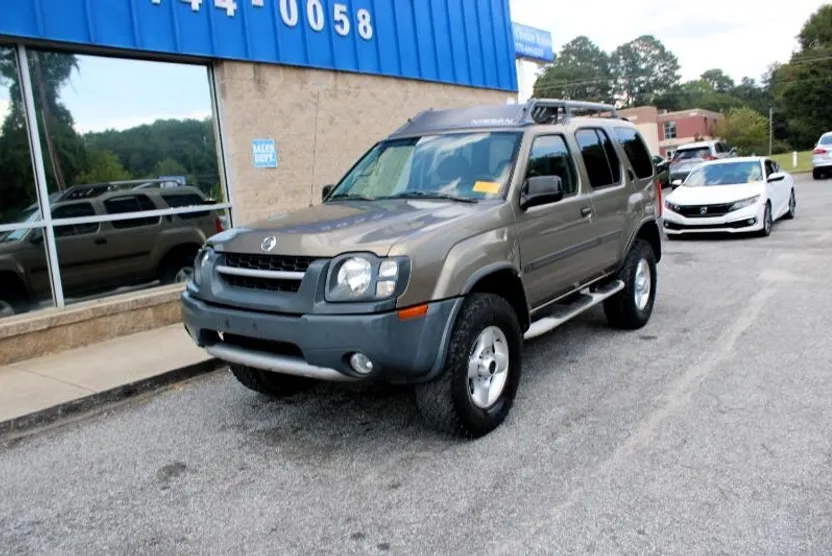 2002 Nissan Xterra XE photo 1