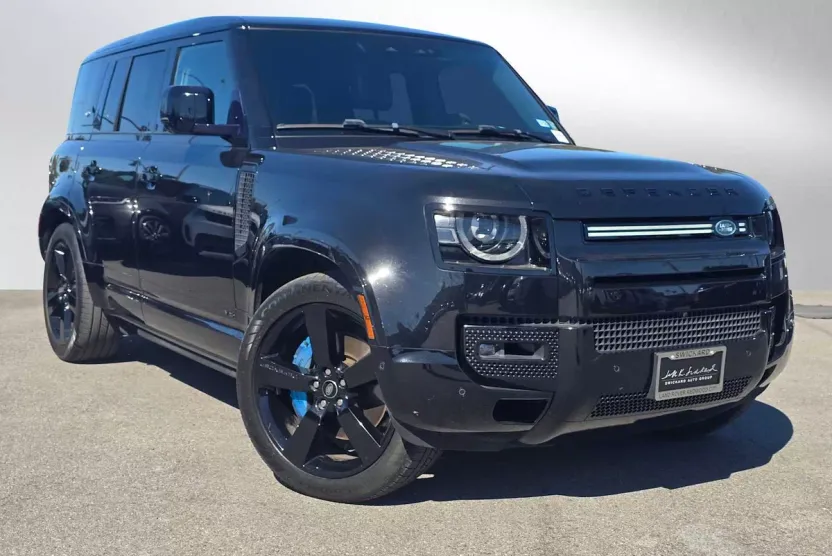 2022 Land Rover Defender V8 110 photo 1