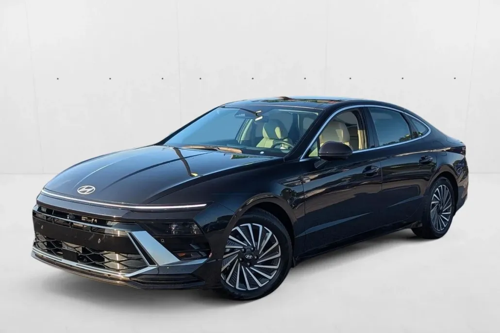 2024 Hyundai Sonata Hybrid Limited photo 1