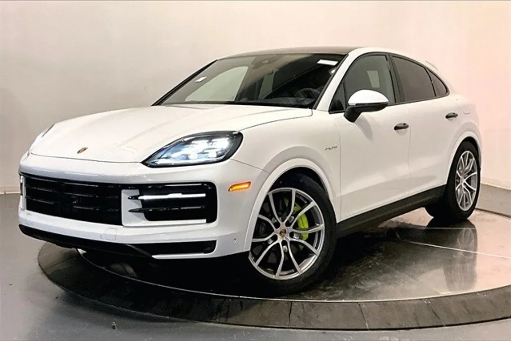 2025 Porsche Cayenne E-Hybrid Coupe S photo 1