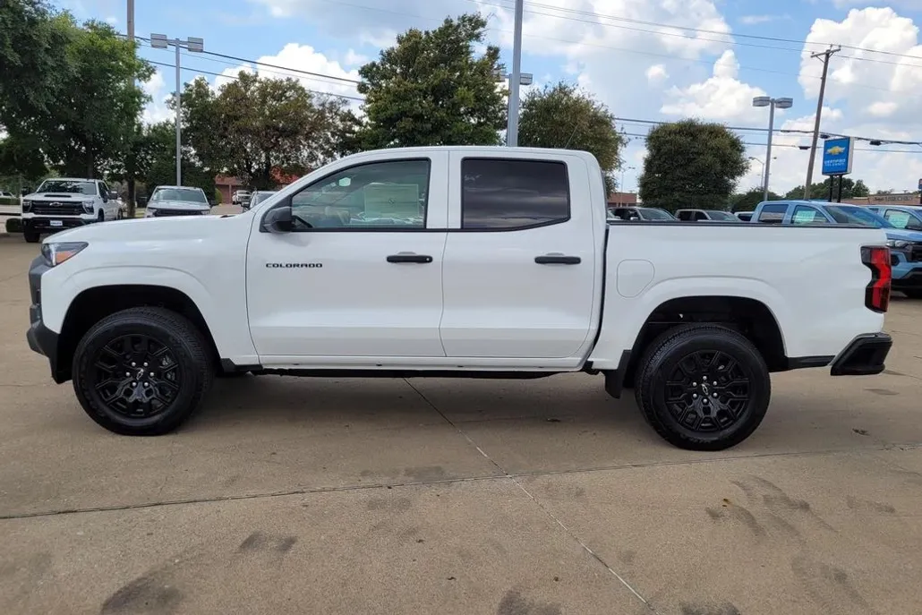 2026 Chevrolet Colorado Work Truck photo 1
