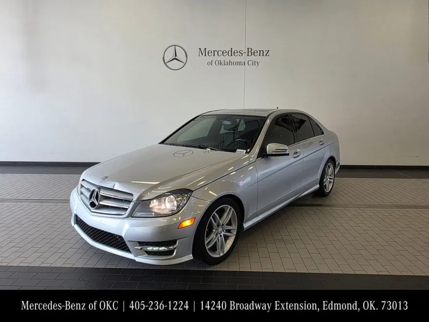 2013 Mercedes Benz C 300 Sedan photo 1