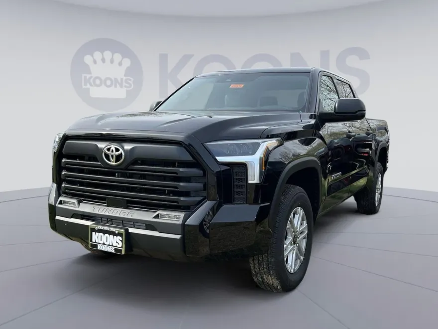 2025 Toyota Tundra SR5 photo 1
