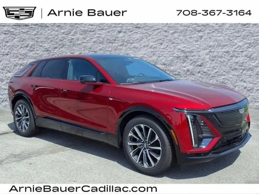 2025 Cadillac Lyriq Sport photo 1