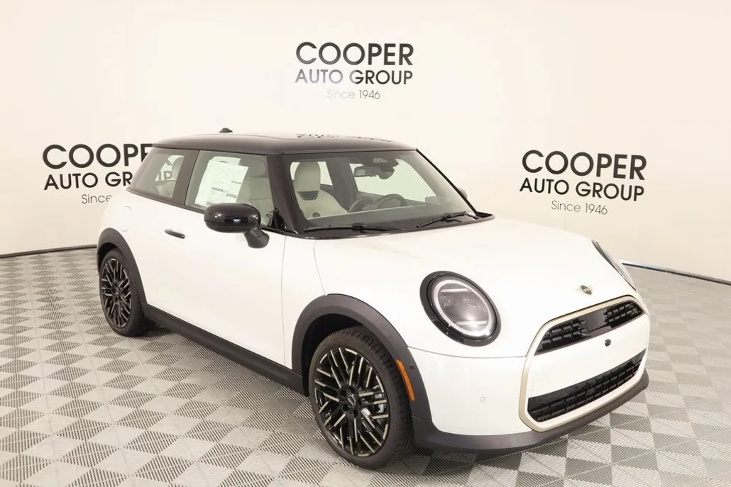 2025 Mini Cooper 2 Door Hardtop Iconic photo 1