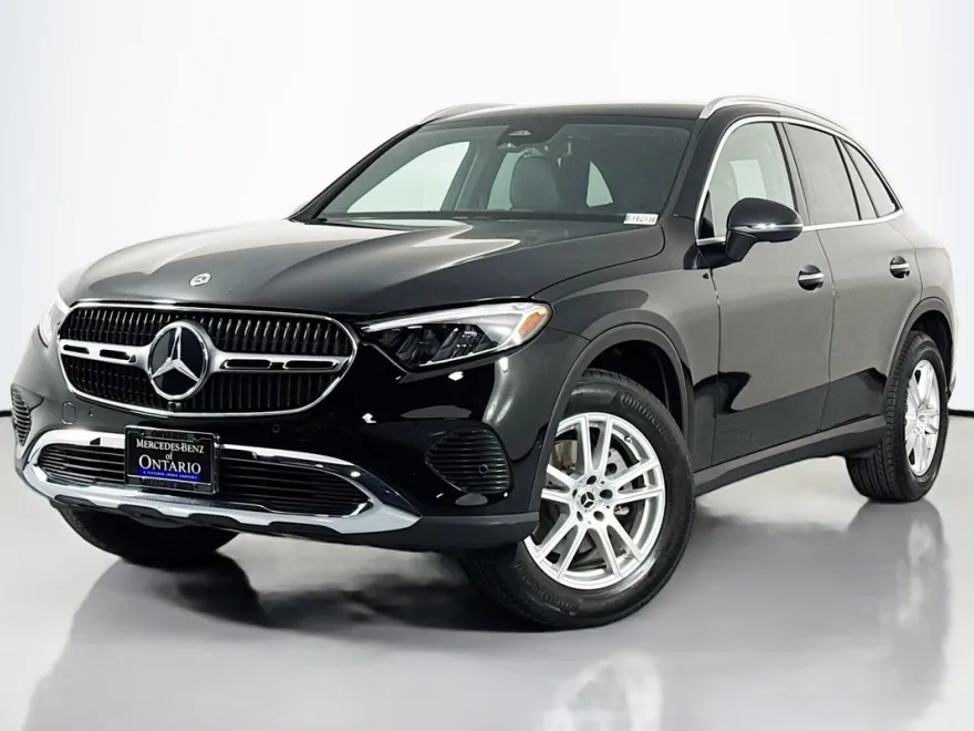 2025 Mercedes Benz GLC 300 photo 1