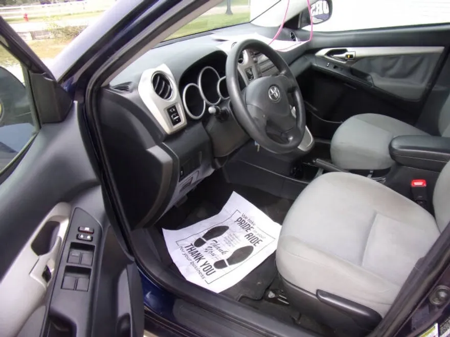 2010 Toyota Corolla Matrix L 4WD photo 1