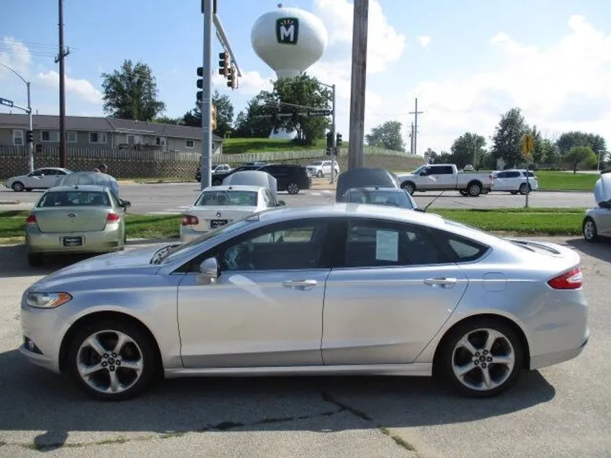 2014 Ford Fusion SE photo 1
