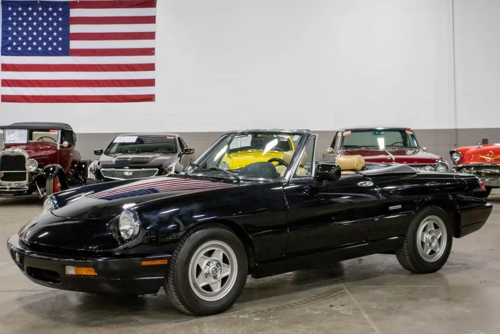 1991 Alfa Romeo Spider Base photo 1