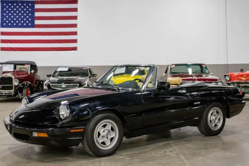 1991 Alfa Romeo Spider Base photo 1