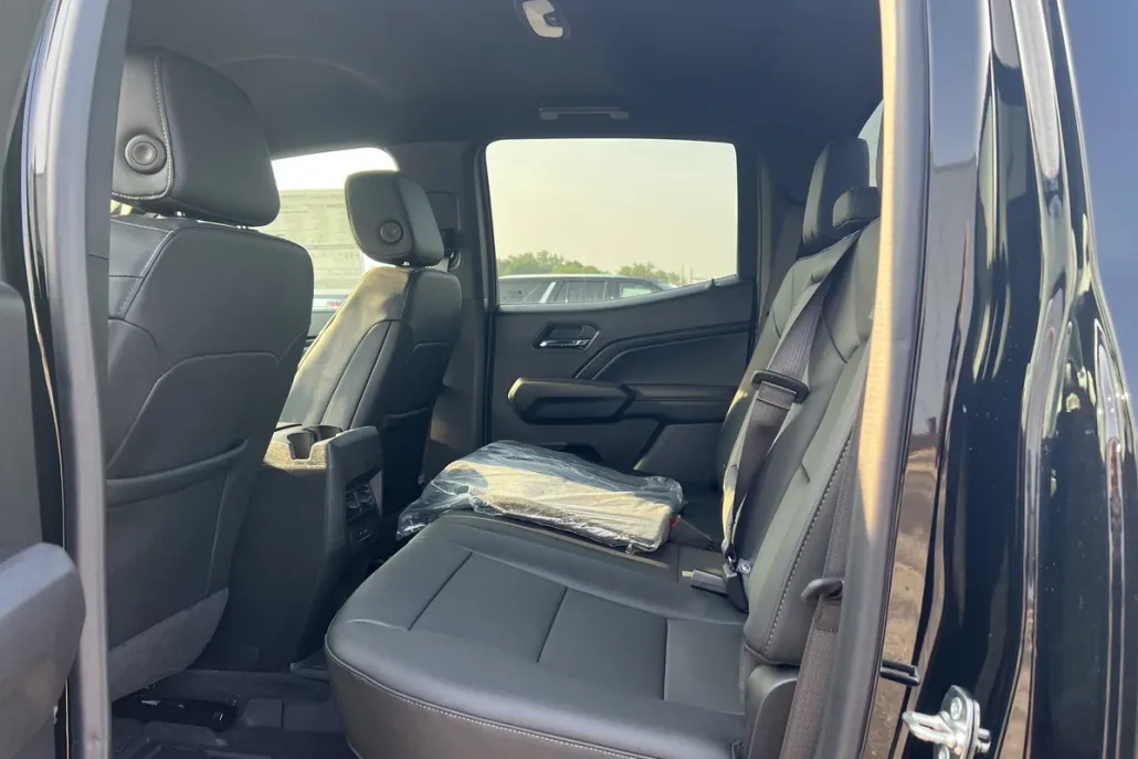 2026 Chevrolet Colorado LT photo 1