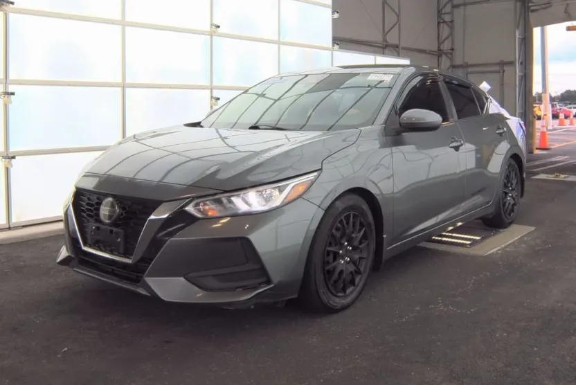 2021 Nissan Sentra S photo 1