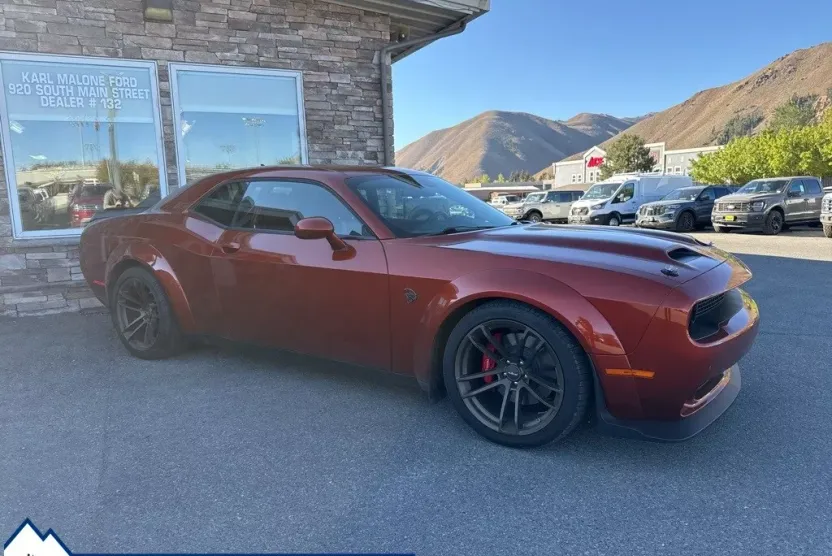 2022 Dodge Challenger SRT8 Hellcat Redeye photo 1
