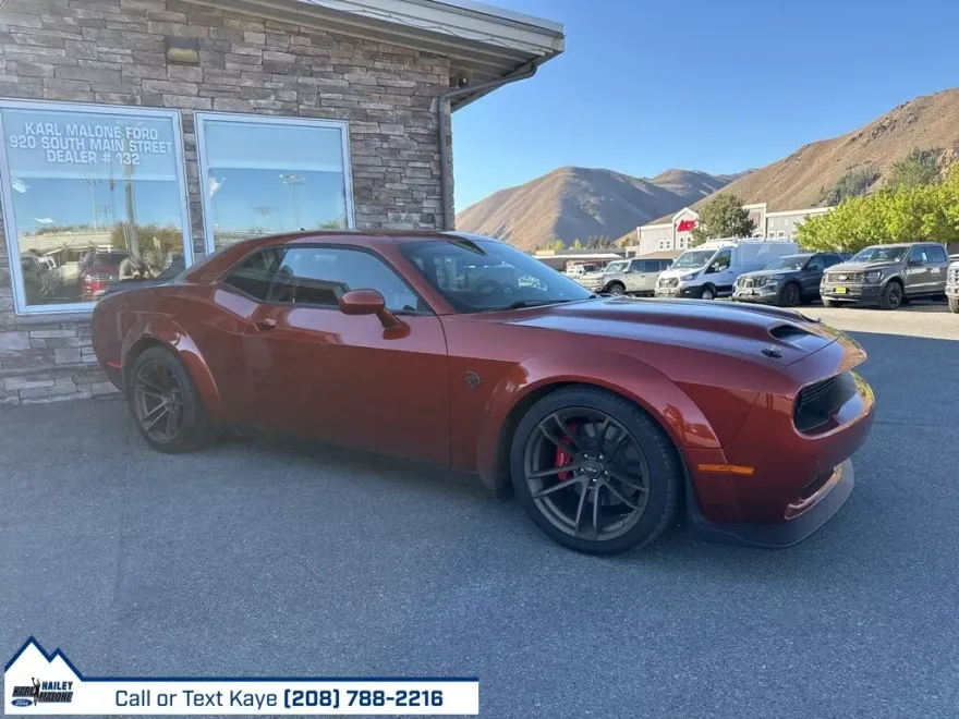 2022 Dodge Challenger SRT8 Hellcat Redeye photo 1