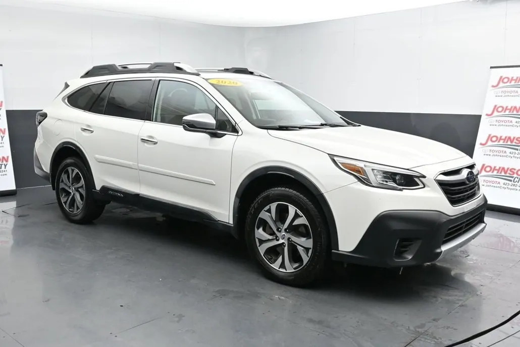 2020 Subaru Outback Touring XT photo 1