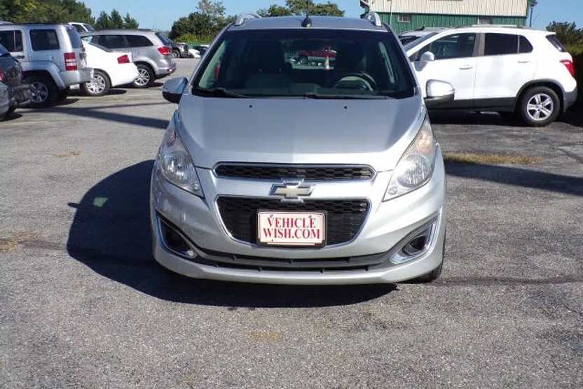 2014 Chevrolet Spark 2LT photo 1