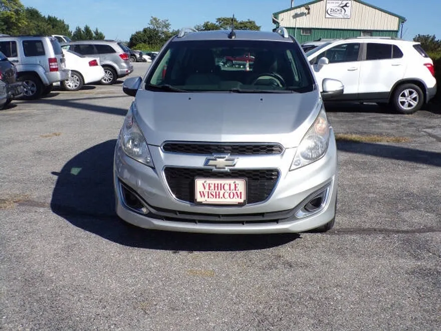 2014 Chevrolet Spark 2LT photo 1