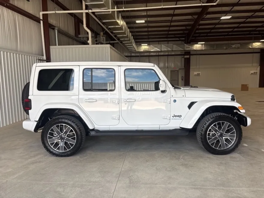 2024 Jeep Wrangler High Altitude 4xe photo 1