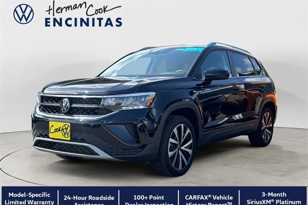 2024 Volkswagen Taos SE photo 1
